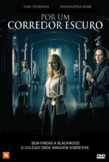 Por Um Corredor Escuro